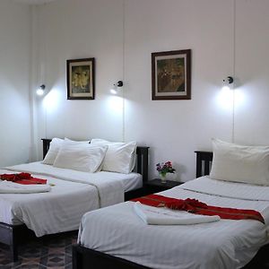 Chambre Budgétée Lit King-Size